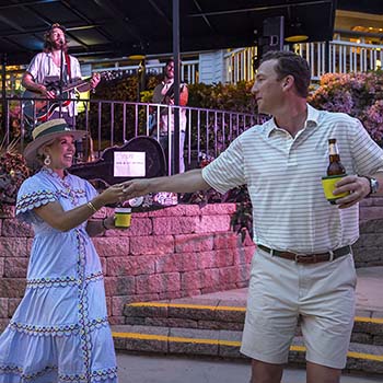 Dancing the night away during Club Magnolia 19 - After Golf Experience.